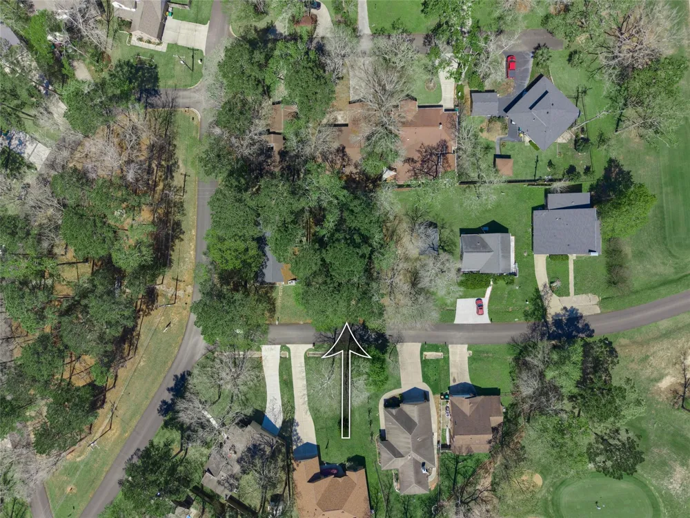 168 Mid Pines Drive Conroe, TX 77304