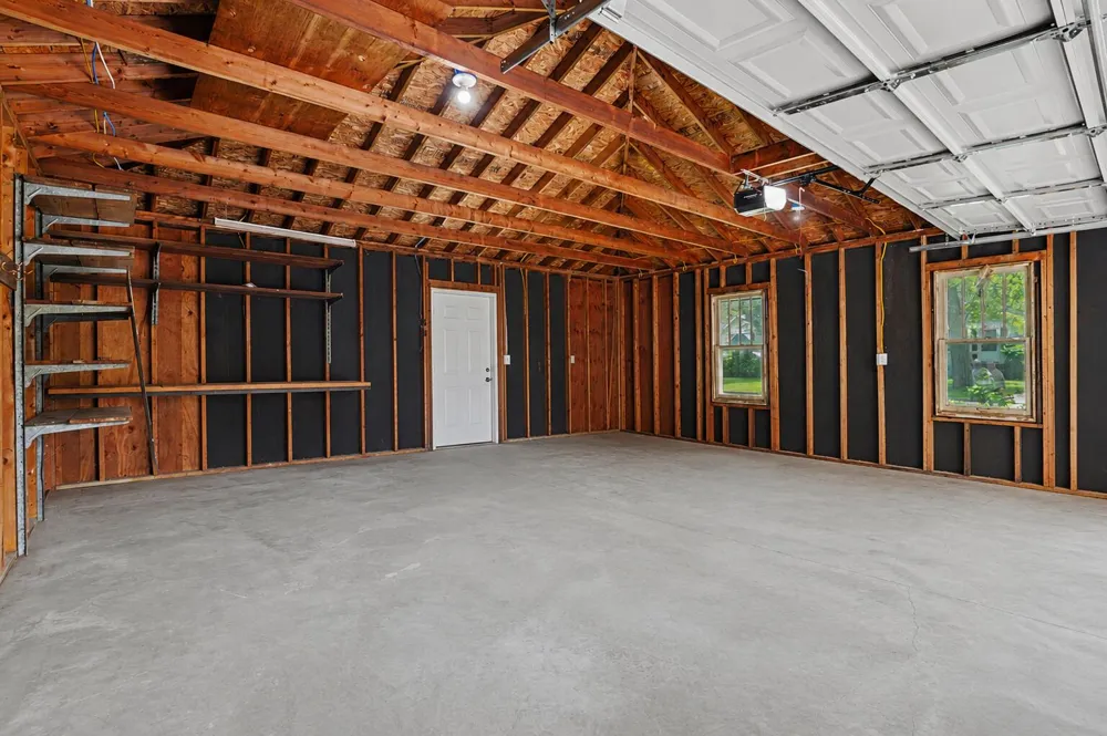 404 Inkster Avenue Kalamazoo, MI 49001