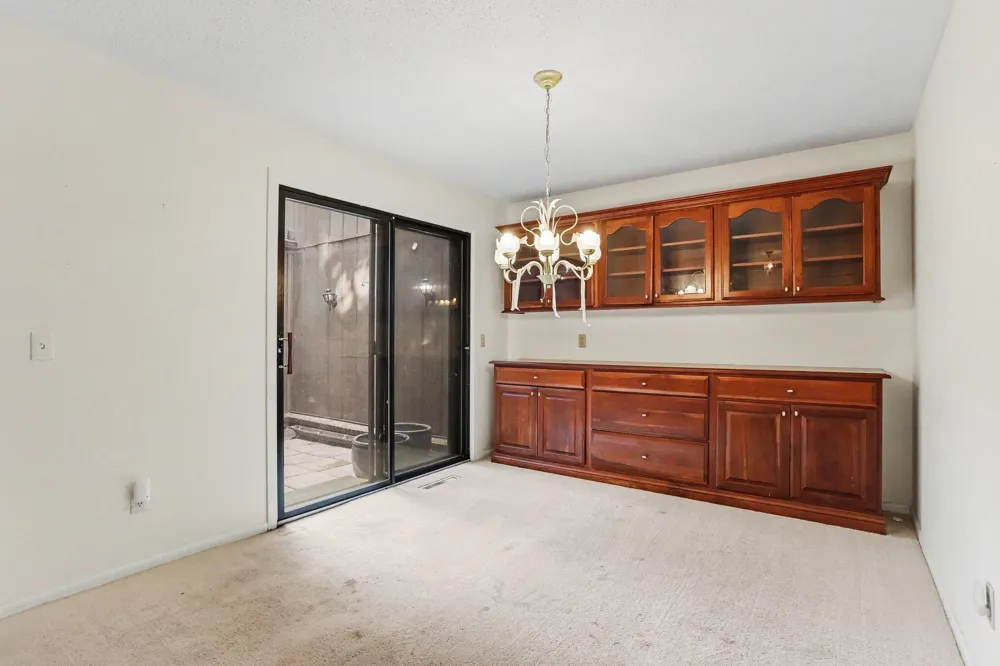 3649 Woodcliff Drive Kalamazoo, MI 49008