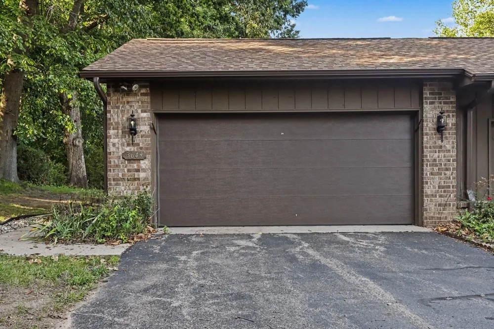 3649 Woodcliff Drive Kalamazoo, MI 49008