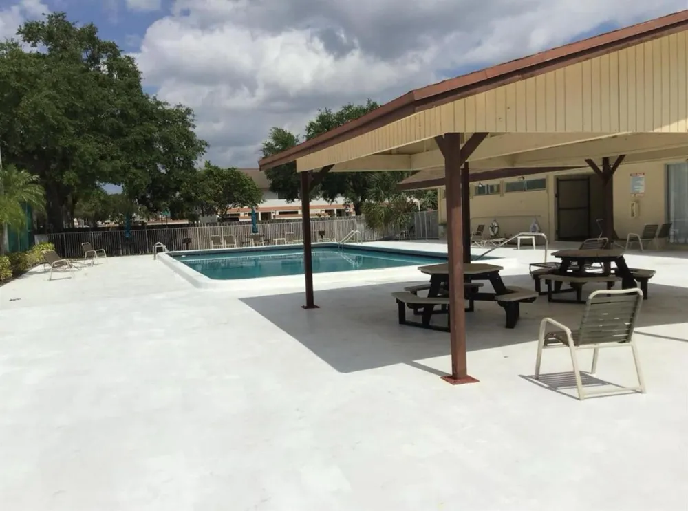 7173 ORANGE DRIVE #220B Davie, FL 33314