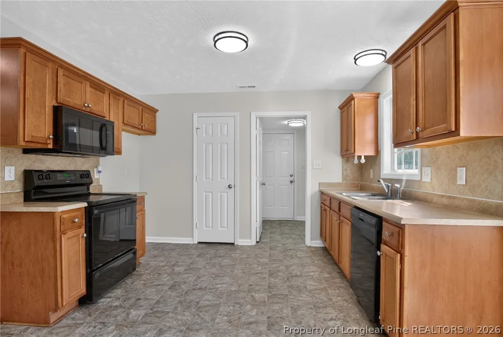 2337 Gray Goose Loop Fayetteville, NC 28306