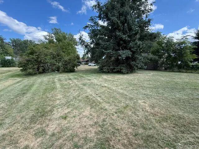 6812 Marvin Street Taylor City, MI 48180
