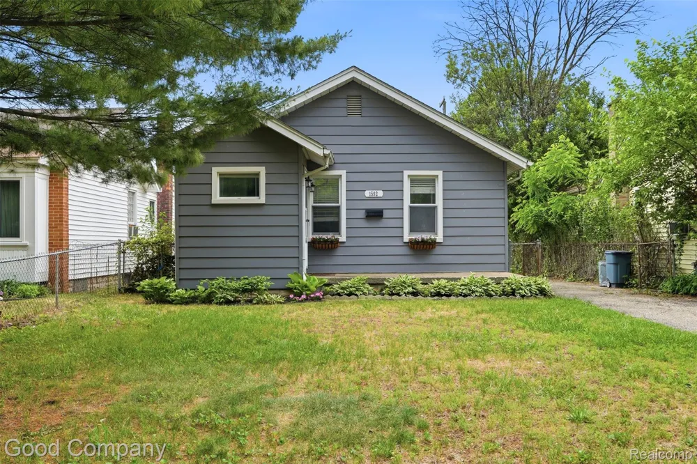 1592 Shevlin Street Ferndale City, MI 48220
