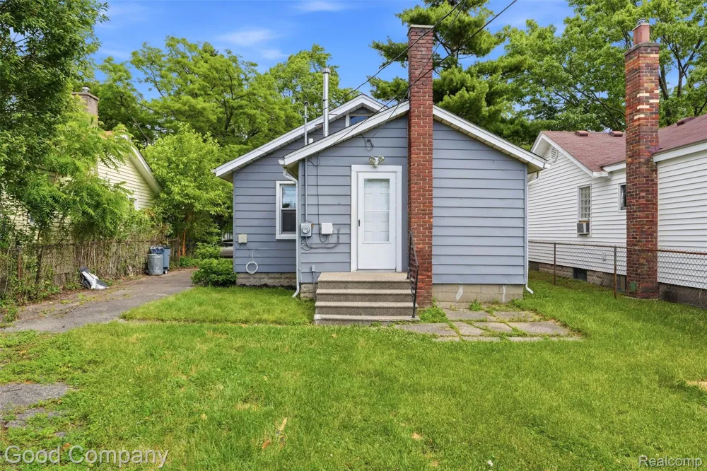1592 Shevlin Street Ferndale City, MI 48220
