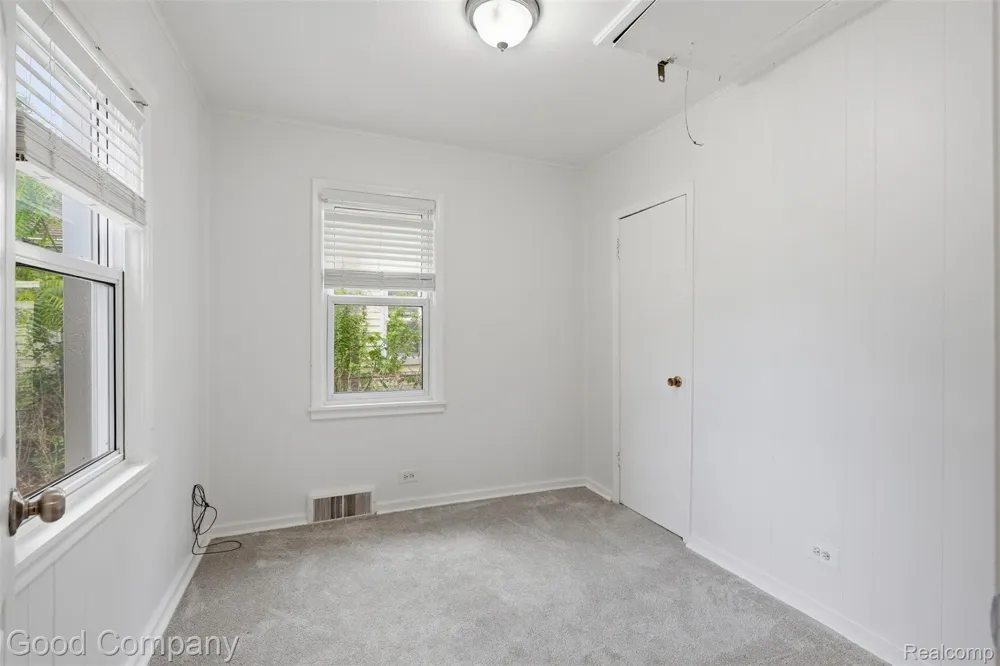 1592 Shevlin Street Ferndale City, MI 48220