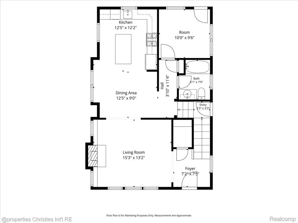 125 Alice Avenue Bloomfield Charter Township, MI 48302