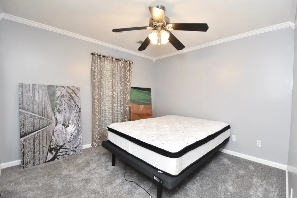 114 Roxbury Dr Jackson, TN 38305