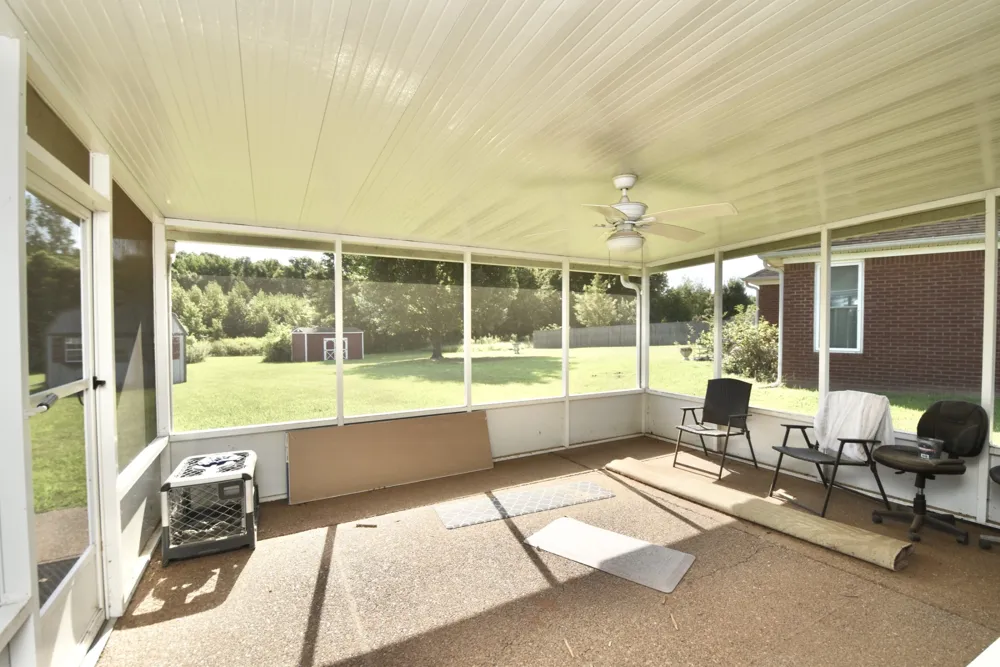 114 Roxbury Dr Jackson, TN 38305