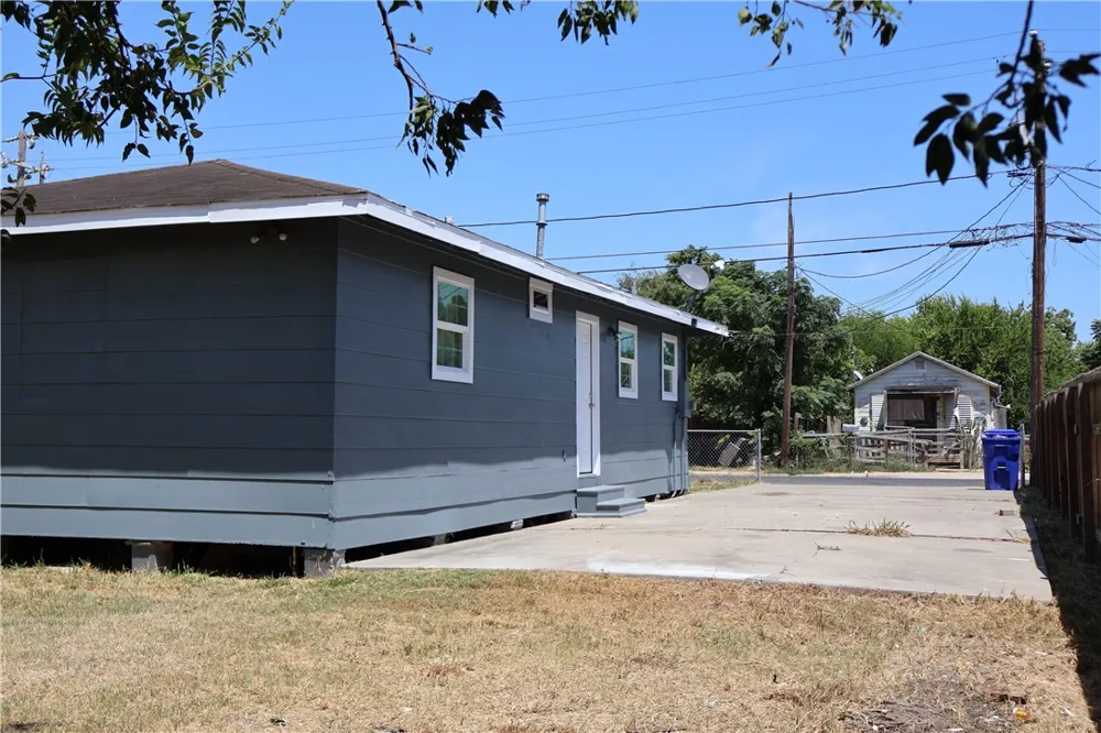 613 Francesca Street Corpus Christi, TX 78405