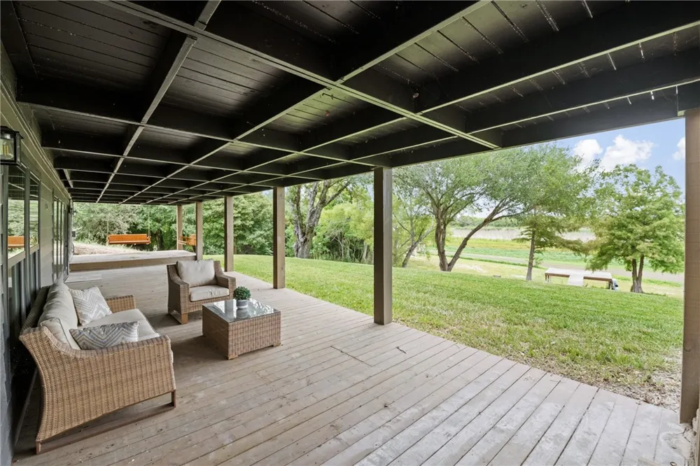 662 County Road 372 Sandia, TX 78383