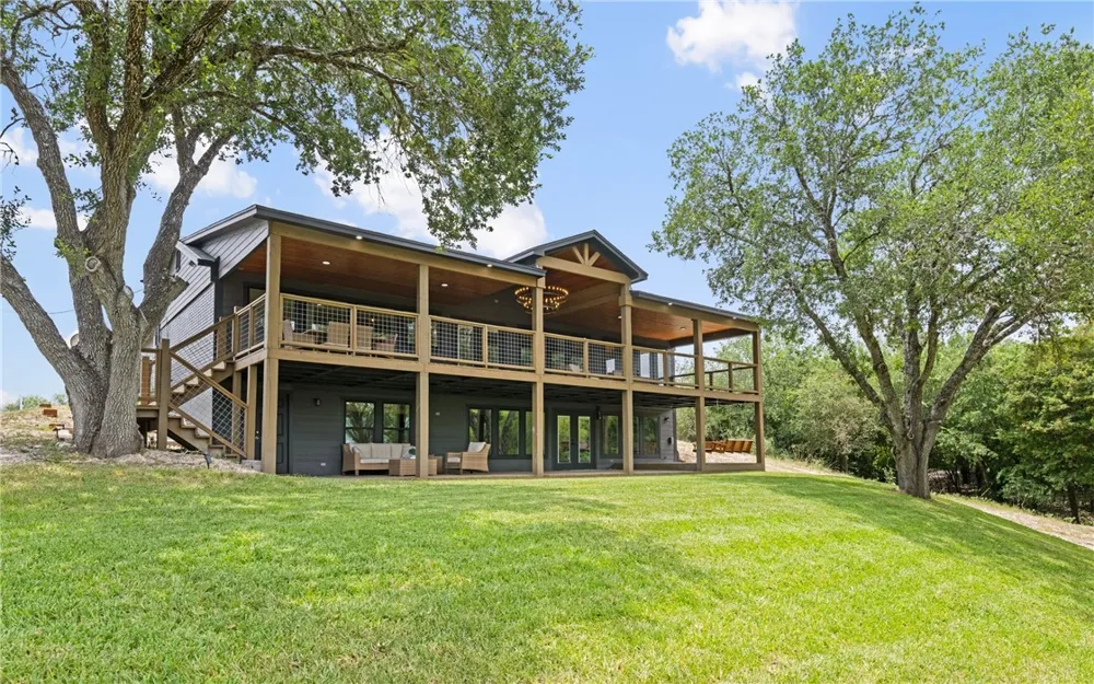 662 County Road 372 Sandia, TX 78383