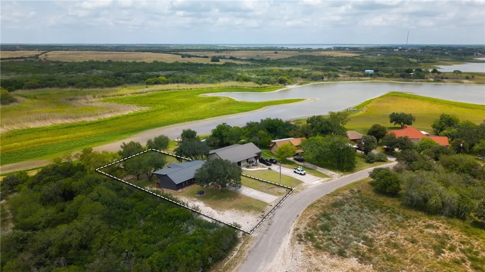 662 County Road 372 Sandia, TX 78383
