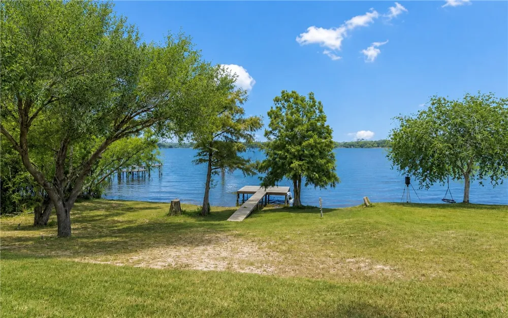 662 County Road 372 Sandia, TX 78383