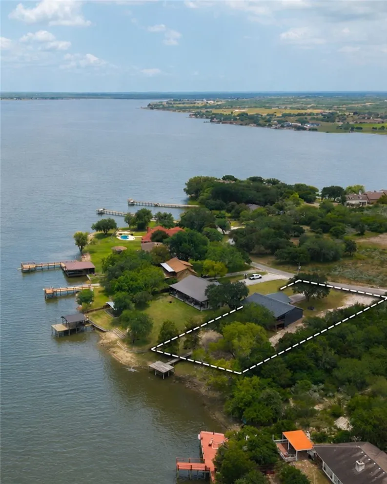 662 County Road 372 Sandia, TX 78383
