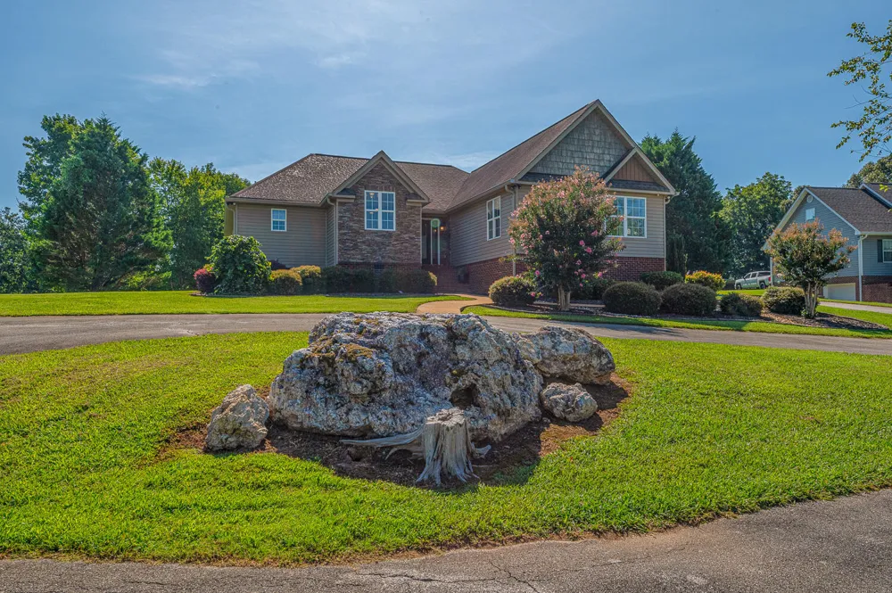 7918 Wolftever Drive Ooltewah, TN 37363