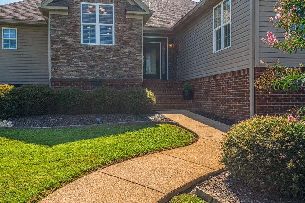 7918 Wolftever Drive Ooltewah, TN 37363