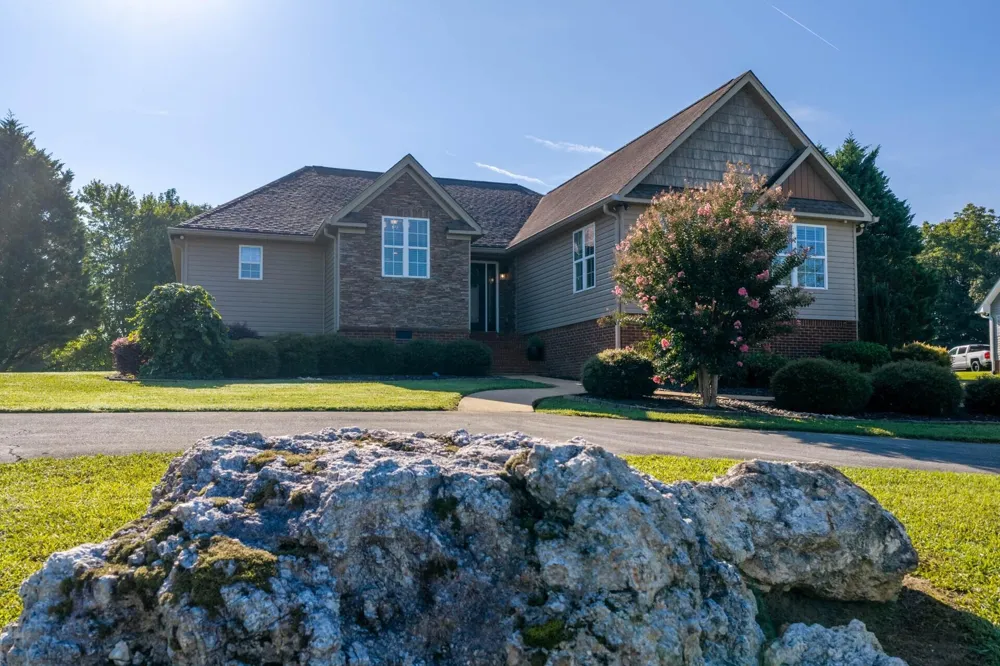 7918 Wolftever Drive Ooltewah, TN 37363