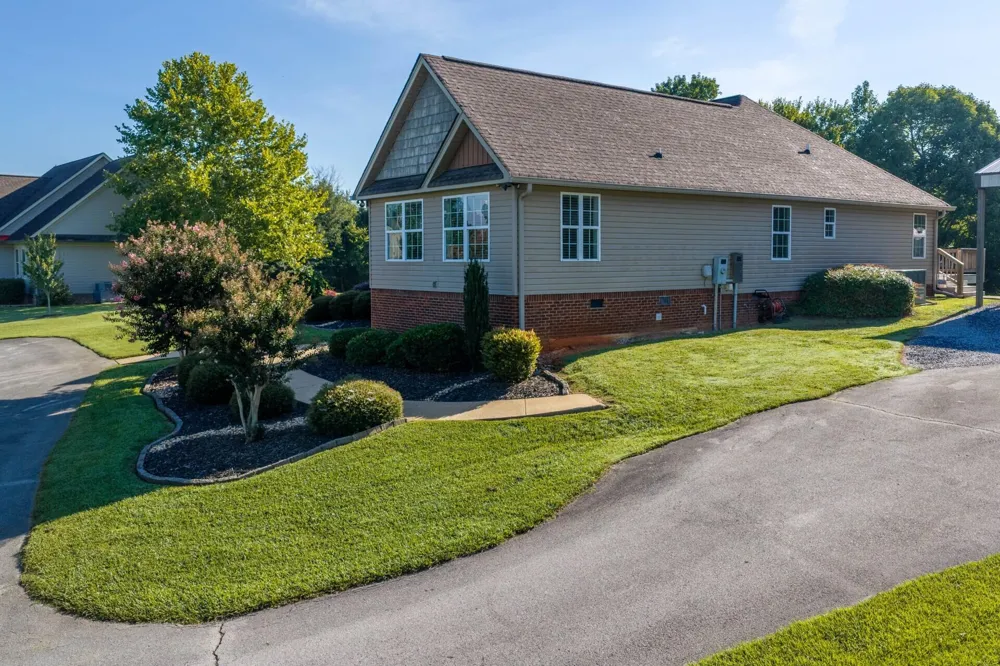 7918 Wolftever Drive Ooltewah, TN 37363