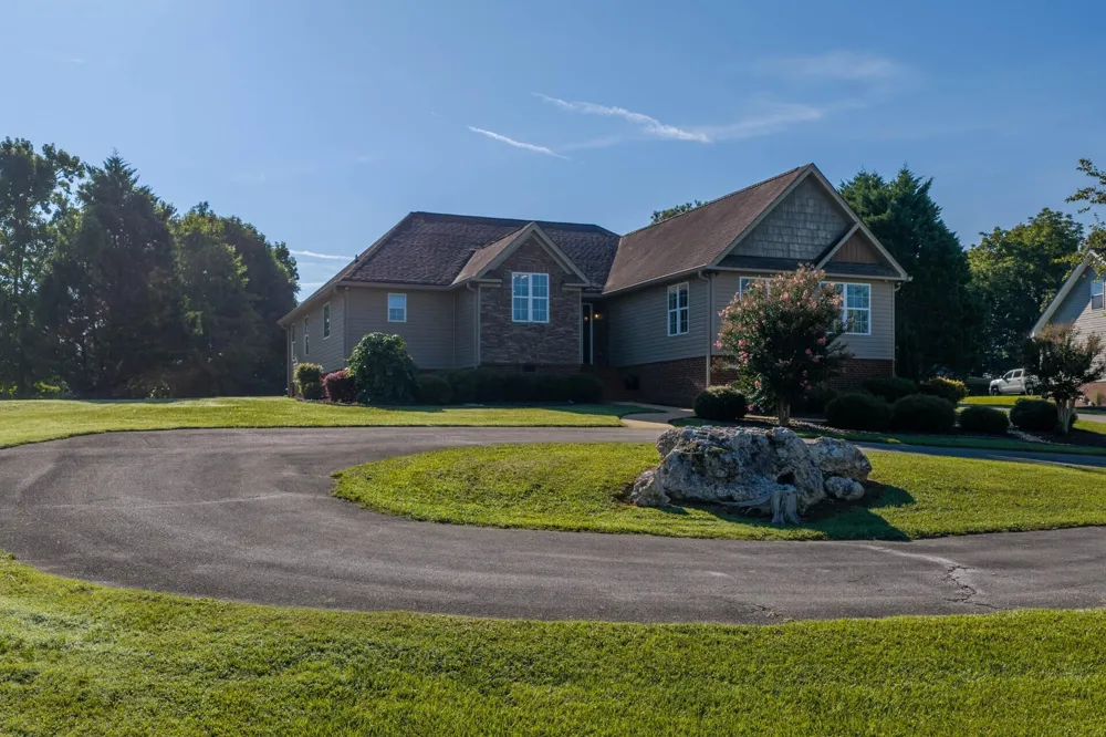 7918 Wolftever Drive Ooltewah, TN 37363