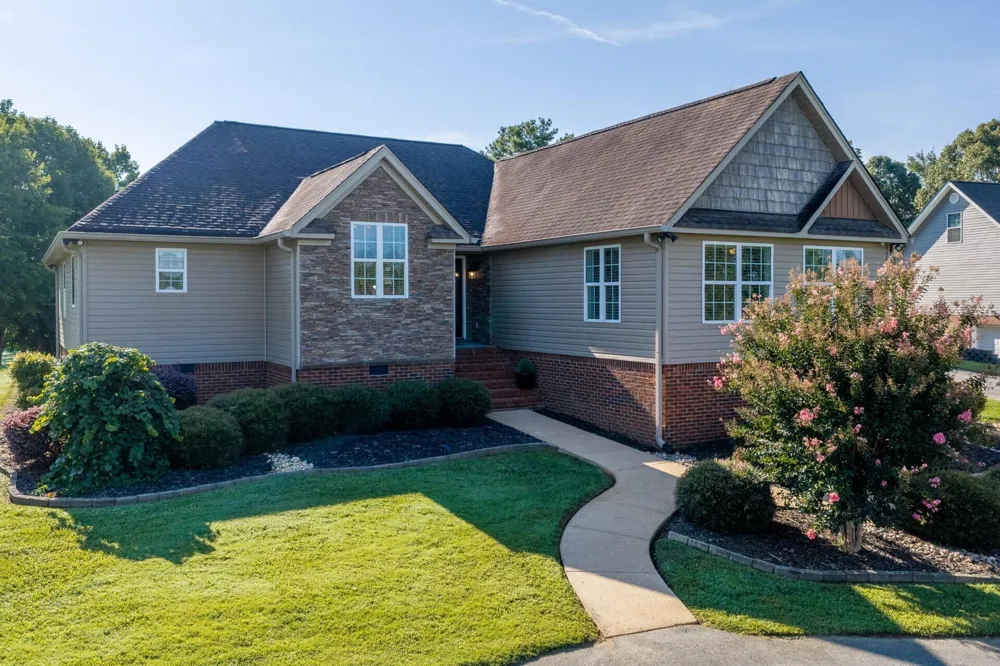 7918 Wolftever Drive Ooltewah, TN 37363