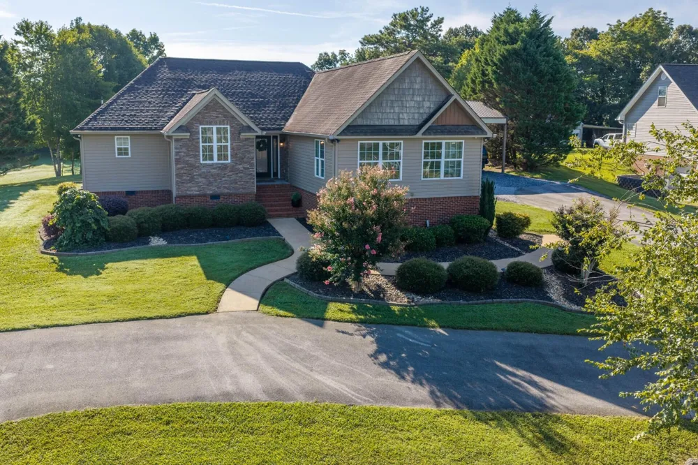 7918 Wolftever Drive Ooltewah, TN 37363