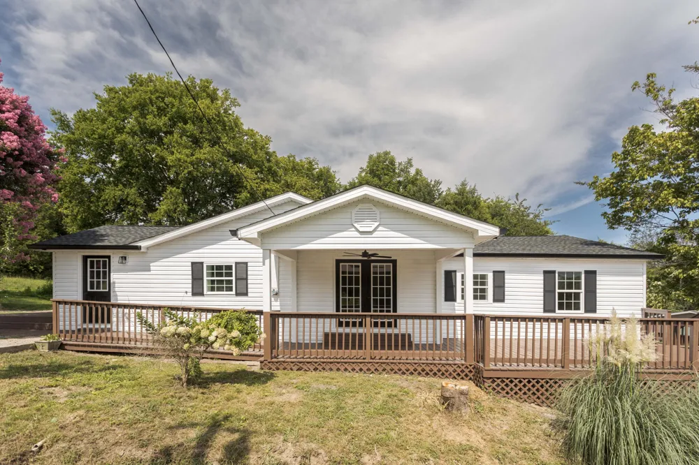 190 Sundance Drive Evensville, TN 37332