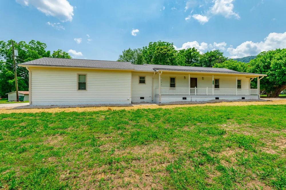 711 2nd Street South Pittsburg, TN 37380