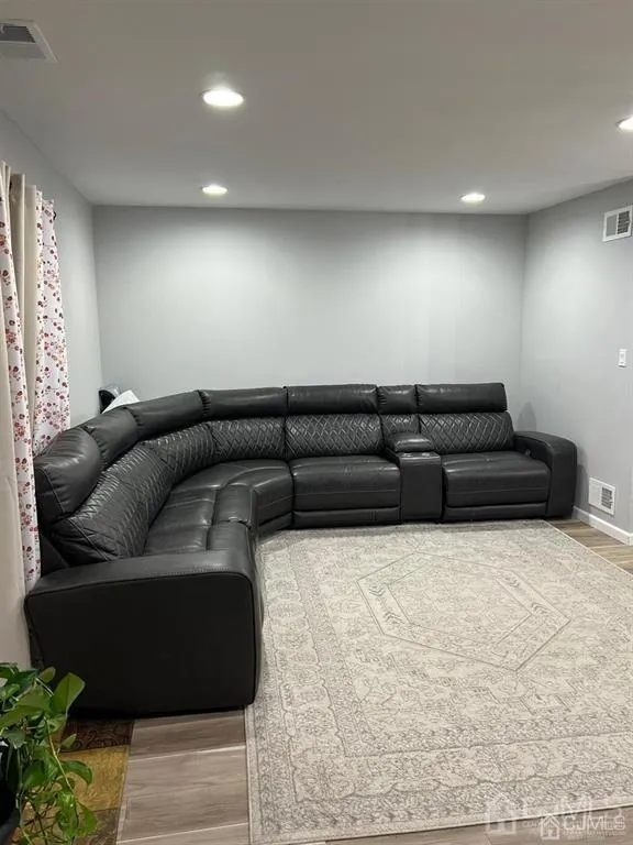 66 Redbud Road Piscataway, NJ 08854