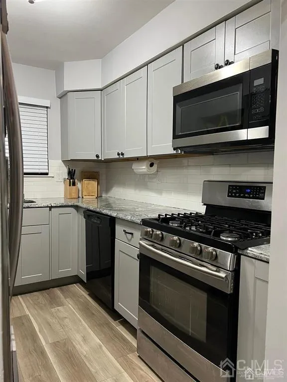 66 Redbud Road Piscataway, NJ 08854