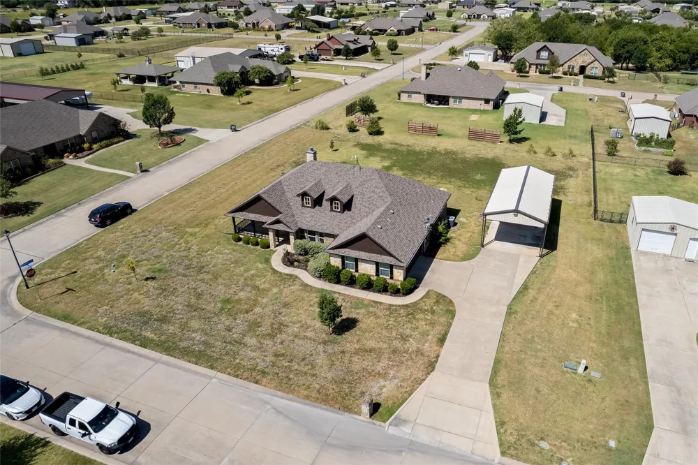501 Hubbard Circle Nevada, TX 75173