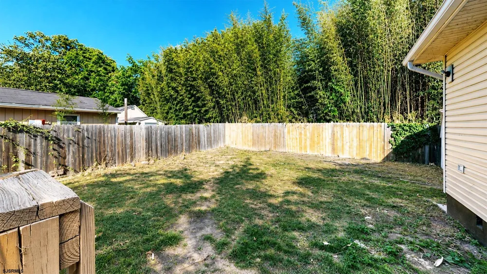 214 SCHOOL Ln Rio Grande, NJ 08242