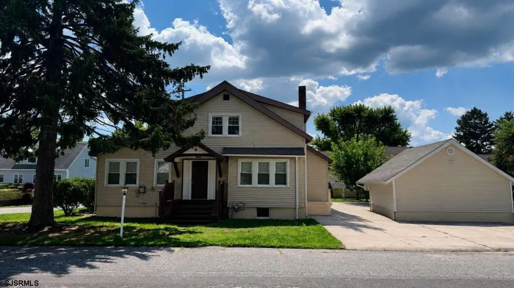 606 E Dickinson Ave Galloway Township, NJ 08205