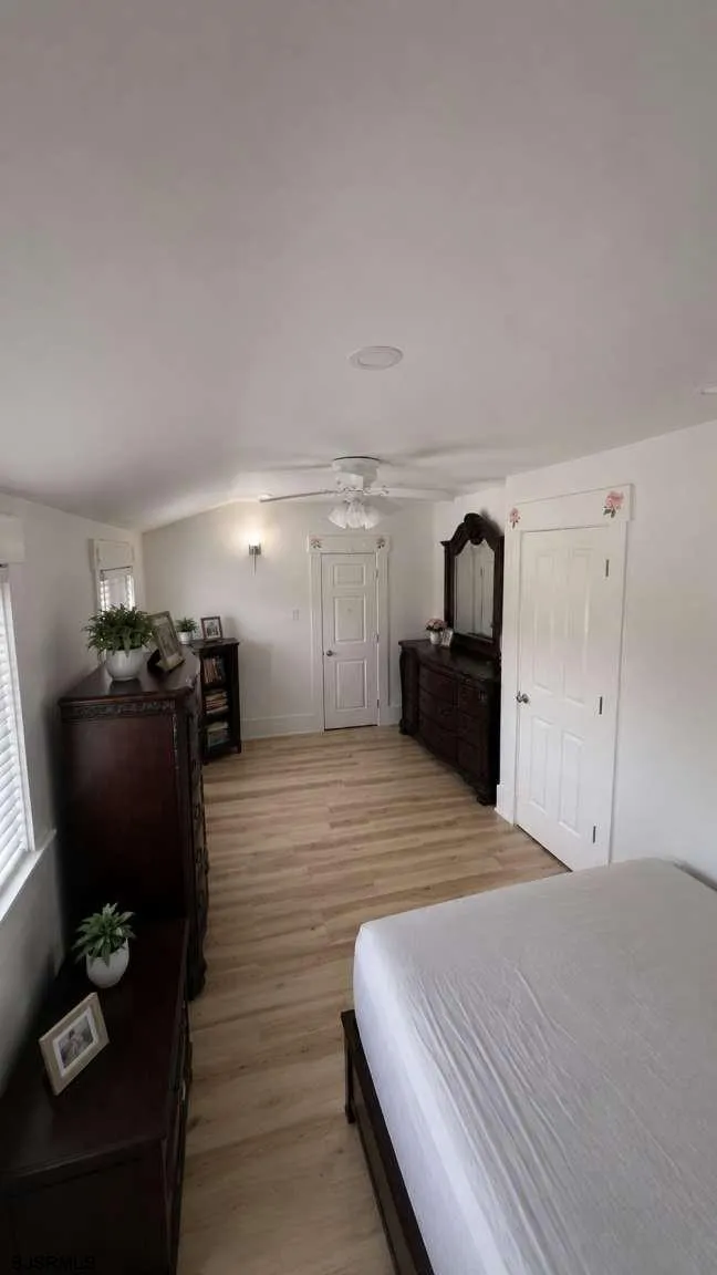 606 E Dickinson Ave Galloway Township, NJ 08205