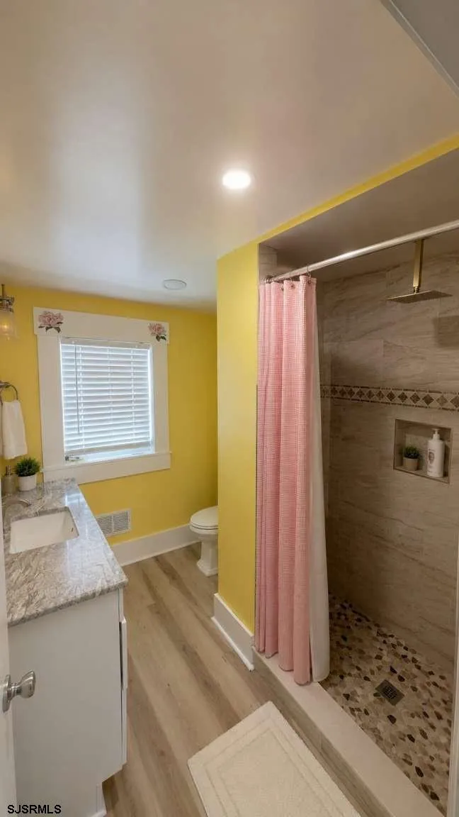 606 E Dickinson Ave Galloway Township, NJ 08205