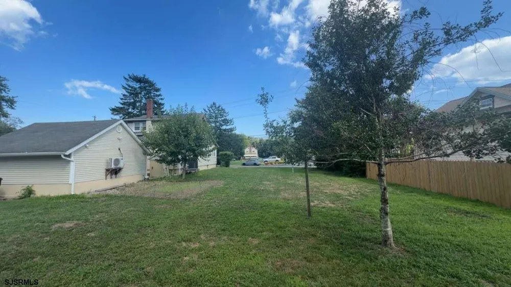 606 E Dickinson Ave Galloway Township, NJ 08205