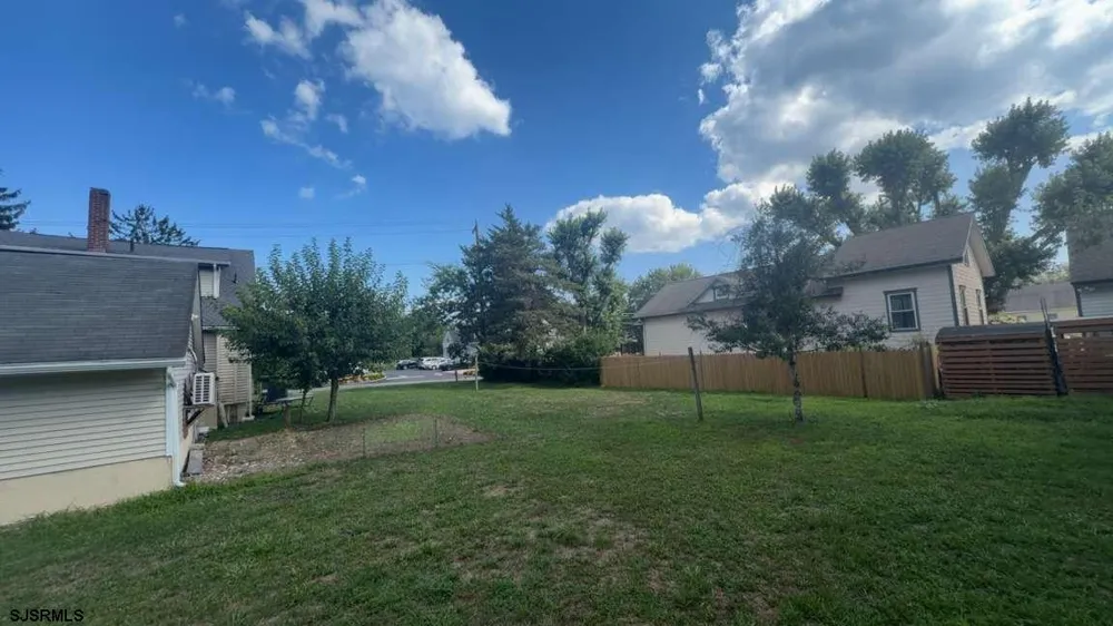 606 E Dickinson Ave Galloway Township, NJ 08205