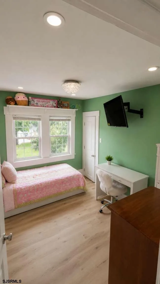 606 E Dickinson Ave Galloway Township, NJ 08205