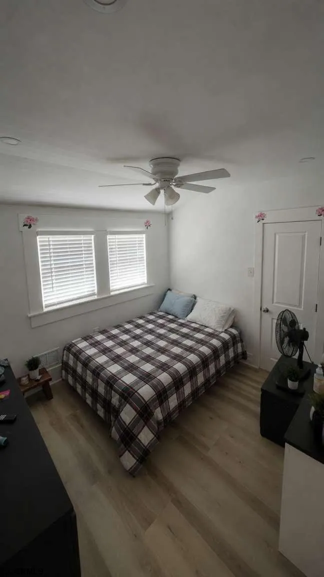 606 E Dickinson Ave Galloway Township, NJ 08205