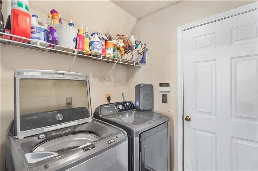 2007 Manhattan Parkway Decatur, GA 30035