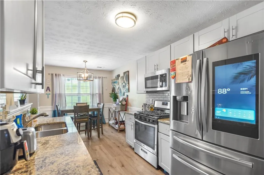 2007 Manhattan Parkway Decatur, GA 30035