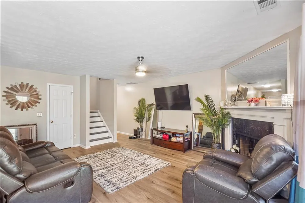 2007 Manhattan Parkway Decatur, GA 30035