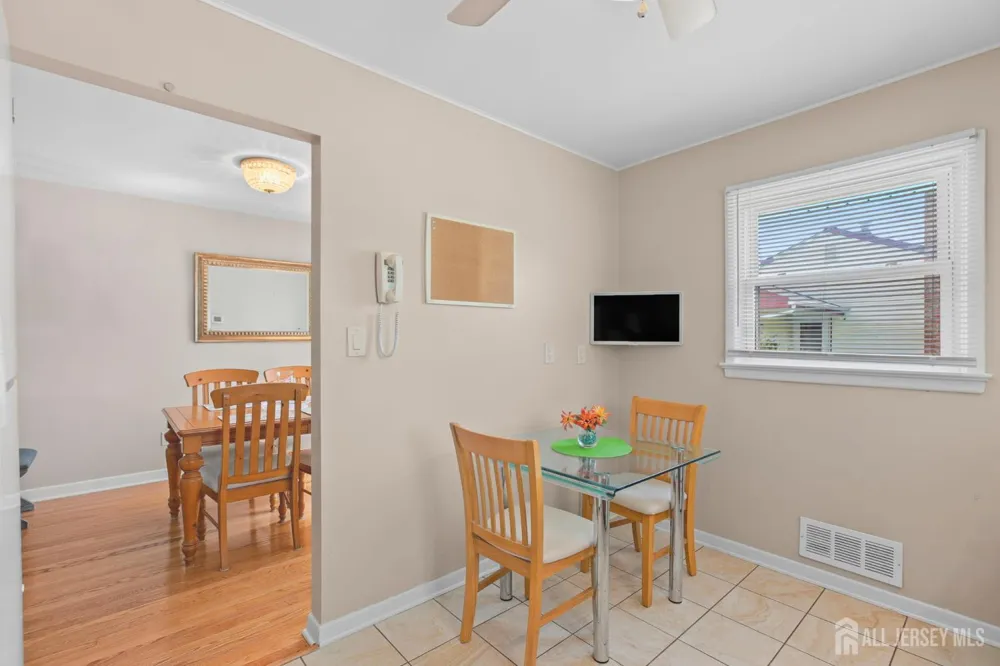 13 Briarwood Drive Franklin, NJ 08873