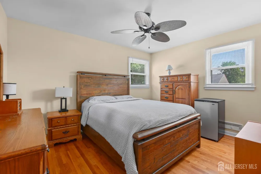 13 Briarwood Drive Franklin, NJ 08873