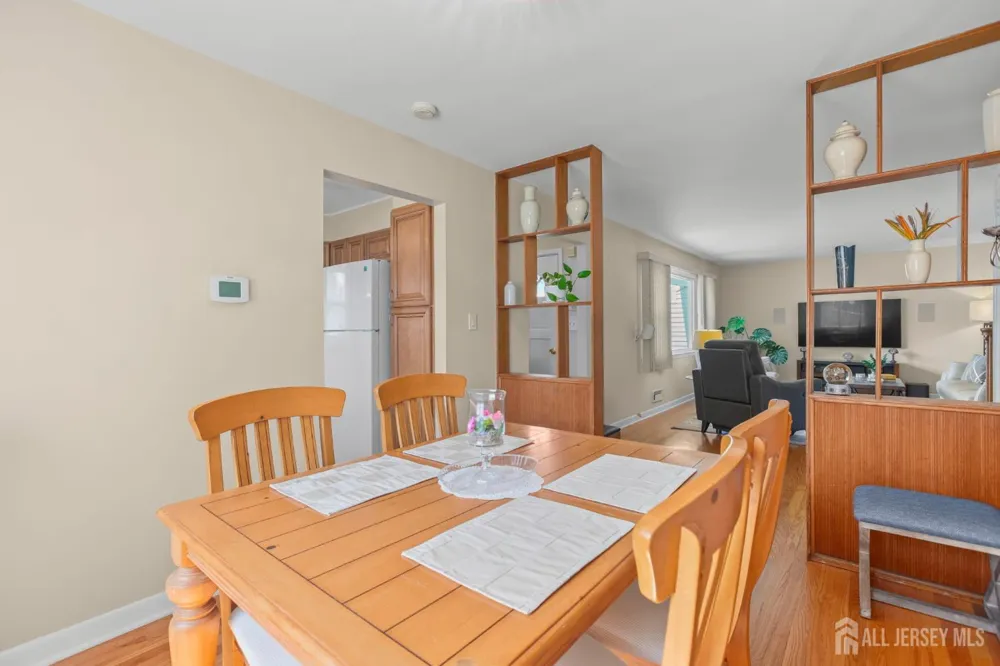 13 Briarwood Drive Franklin, NJ 08873