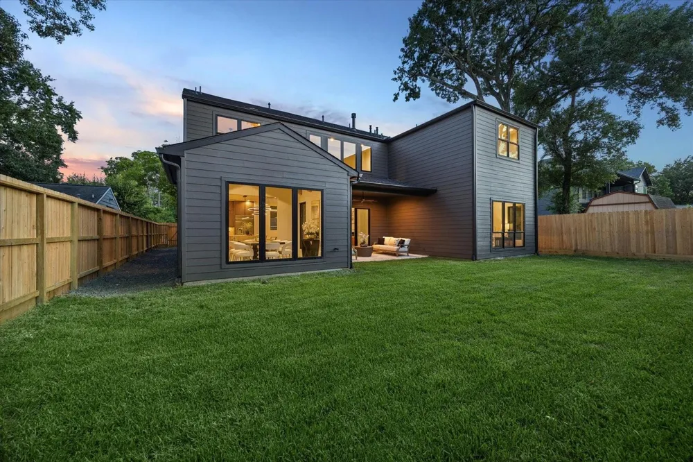 1212 Candlelight Lane Houston, TX 77018