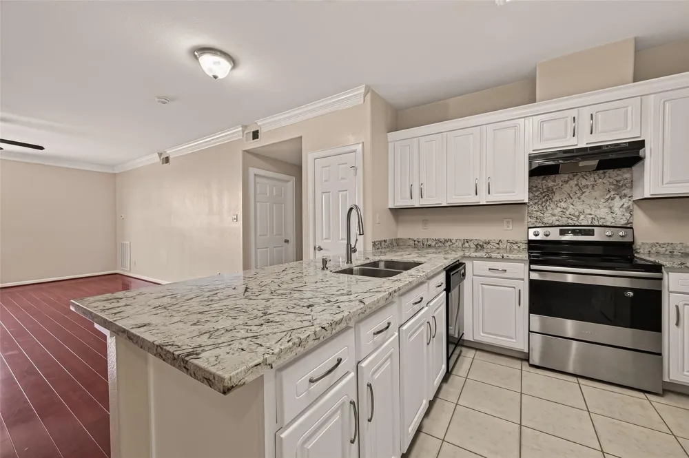 6633 W Sam Houston Parkway S #3C Houston, TX 77072