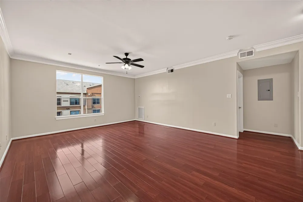 6633 W Sam Houston Parkway S #3C Houston, TX 77072
