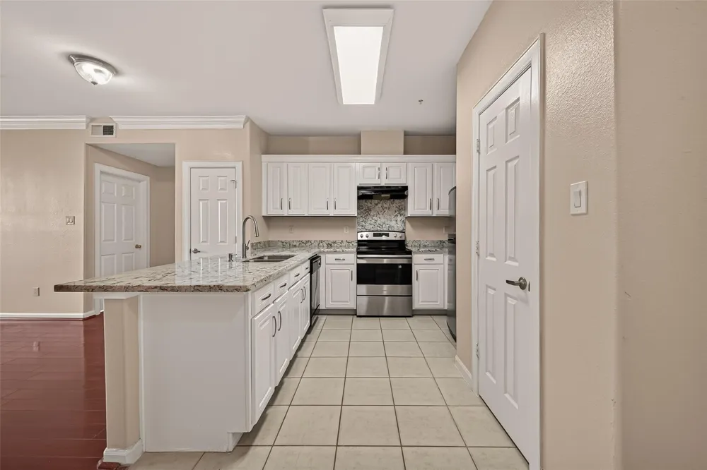 6633 W Sam Houston Parkway S #3C Houston, TX 77072