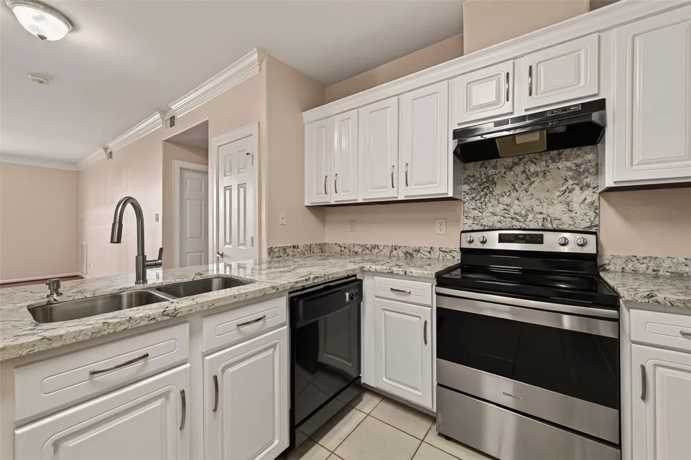 6633 W Sam Houston Parkway S #3C Houston, TX 77072